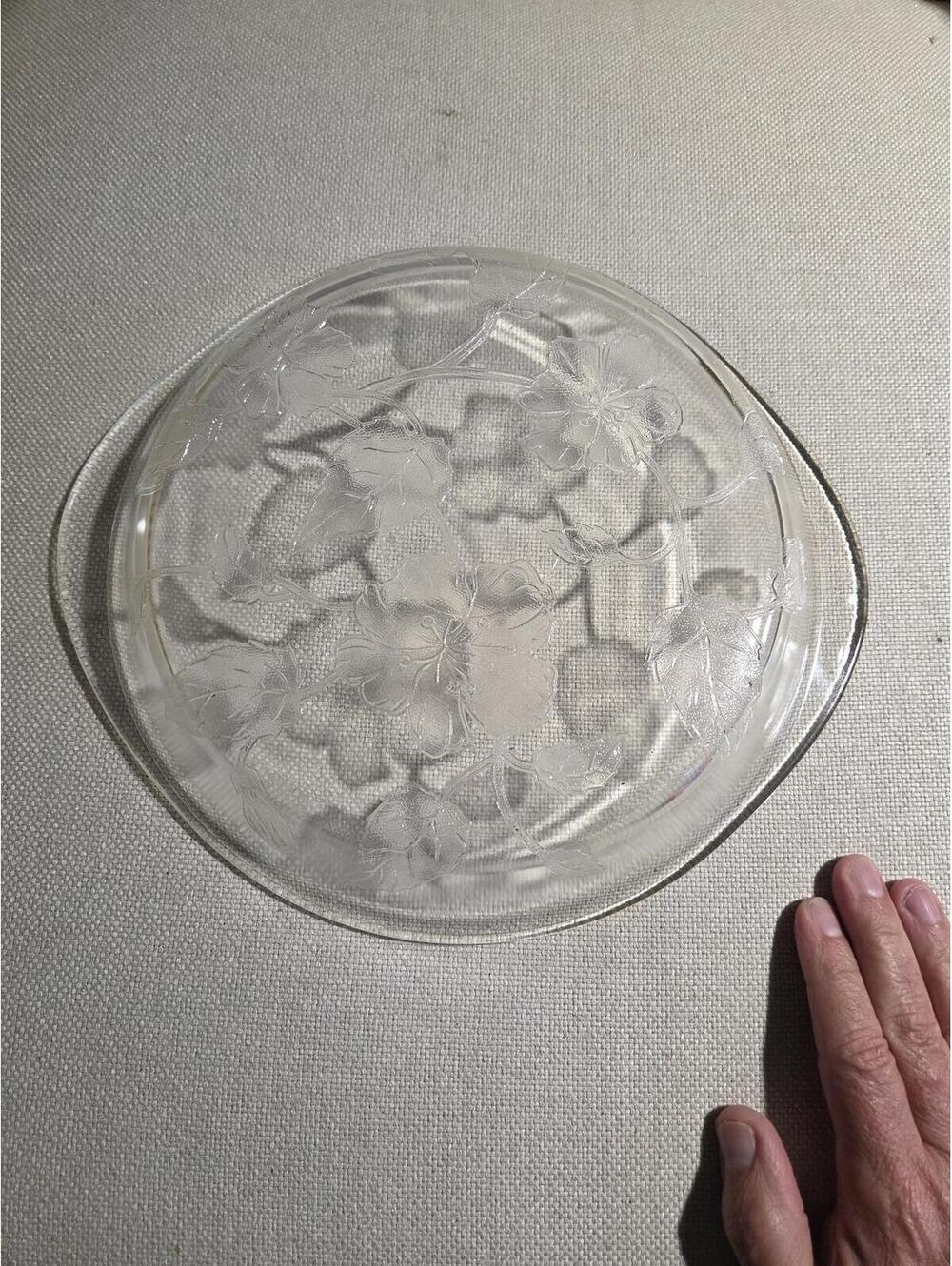 Vintage Sears Clear Glass 10.5 Pie Baking Dish Embossed Hibiscus Handles